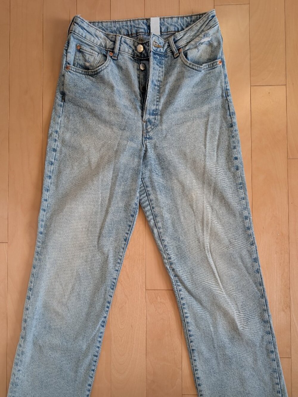 Cropped Light Wash Jeans